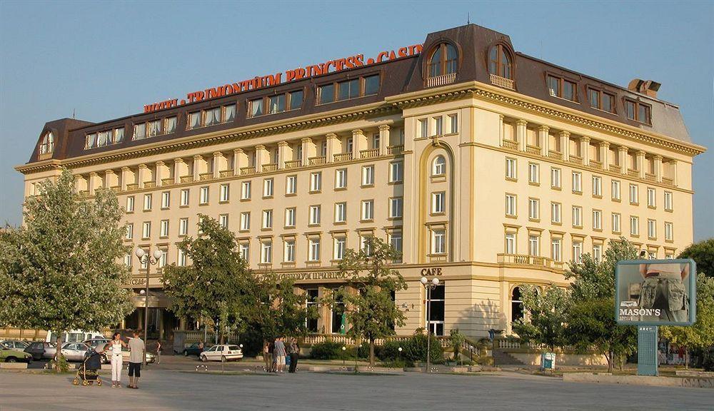 Ramada By Wyndham Trimontium Hotel 4*