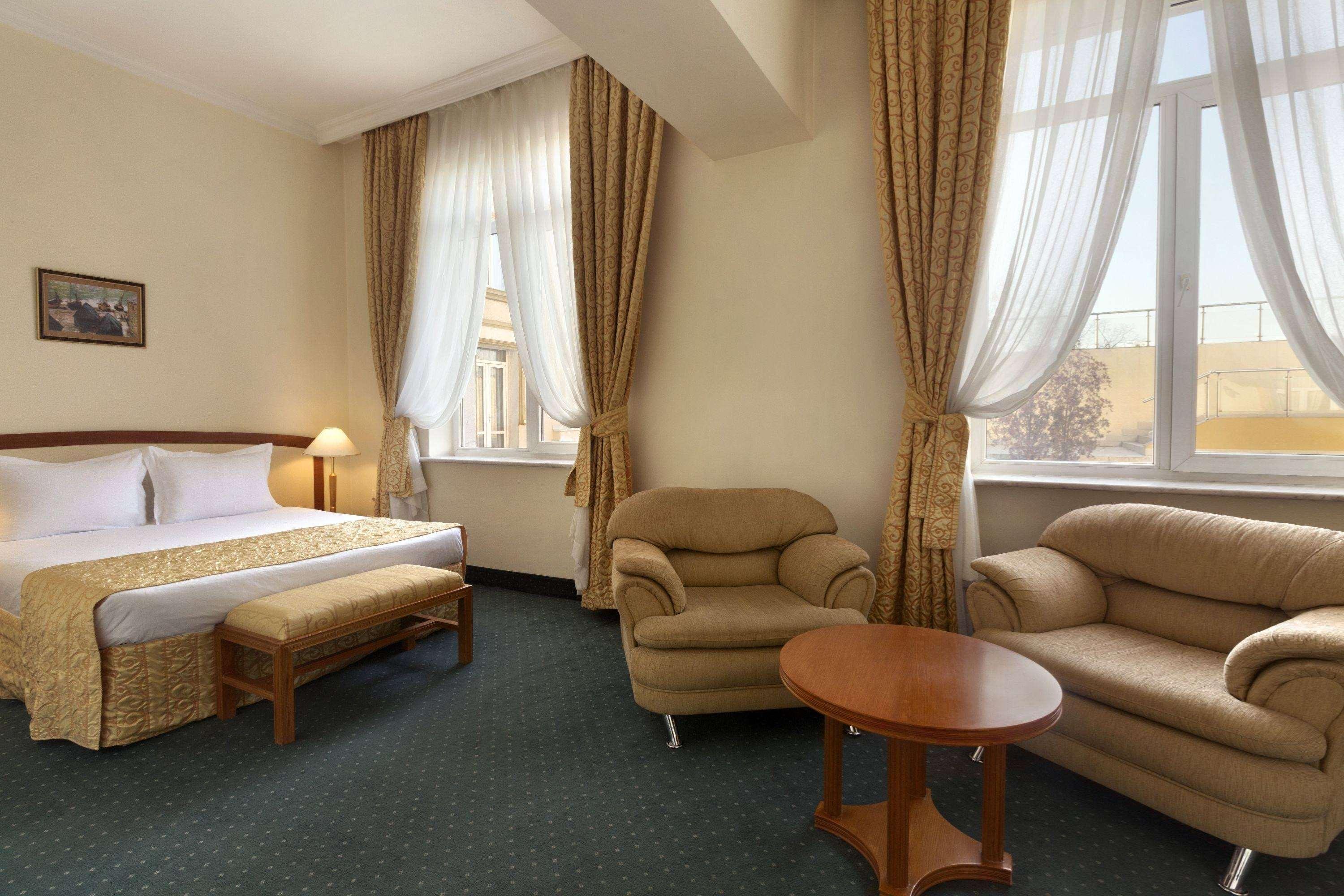 Ramada By Wyndham Trimontium 4*