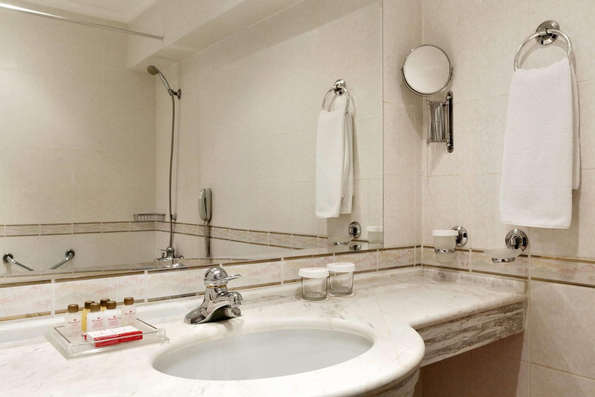 Ramada By Wyndham Trimontium Hotel Plovdiv