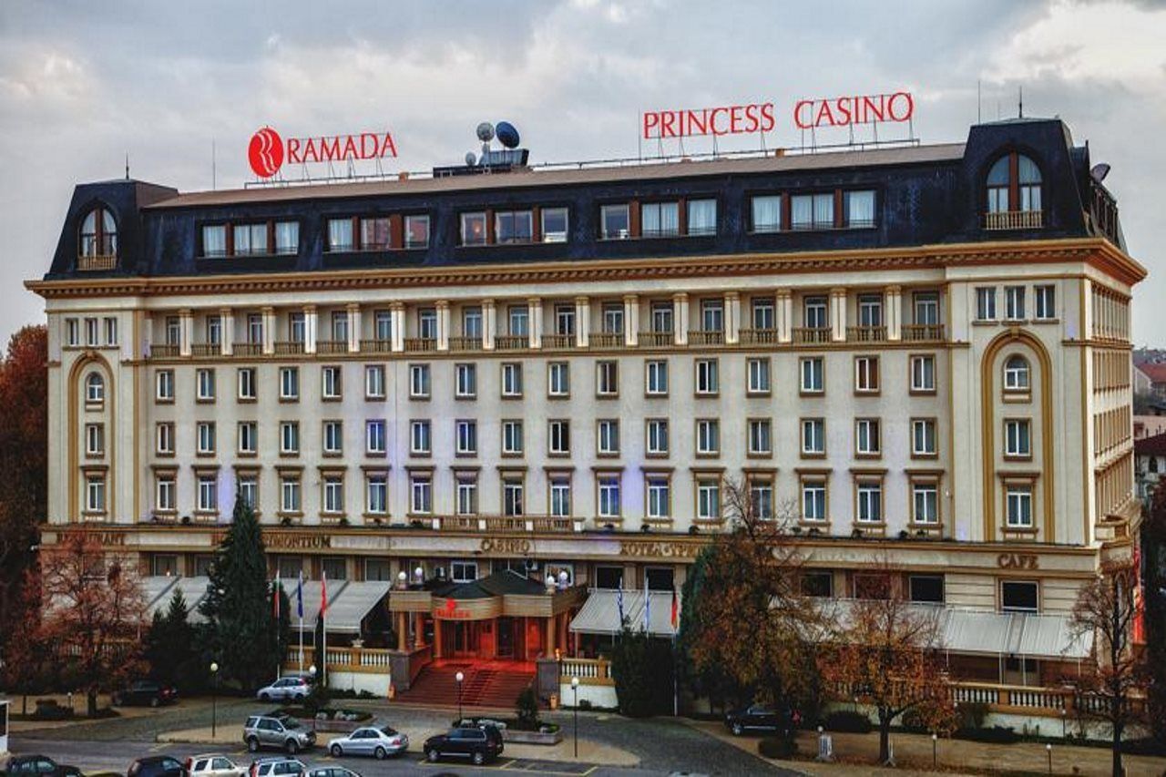 Hotel Ramada By Wyndham Trimontium 4*